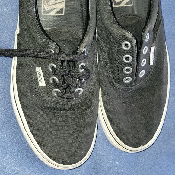 Vans - Picture 2 of 3